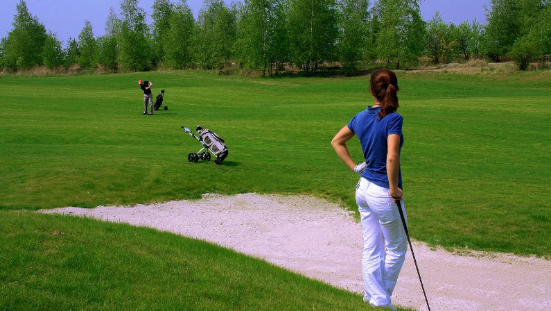 benefícios do golfe